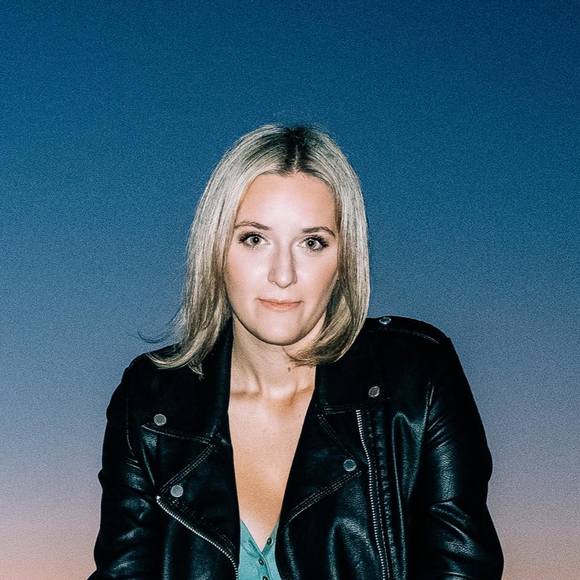 Meet your Posher, Kara - Picture 1 of 1